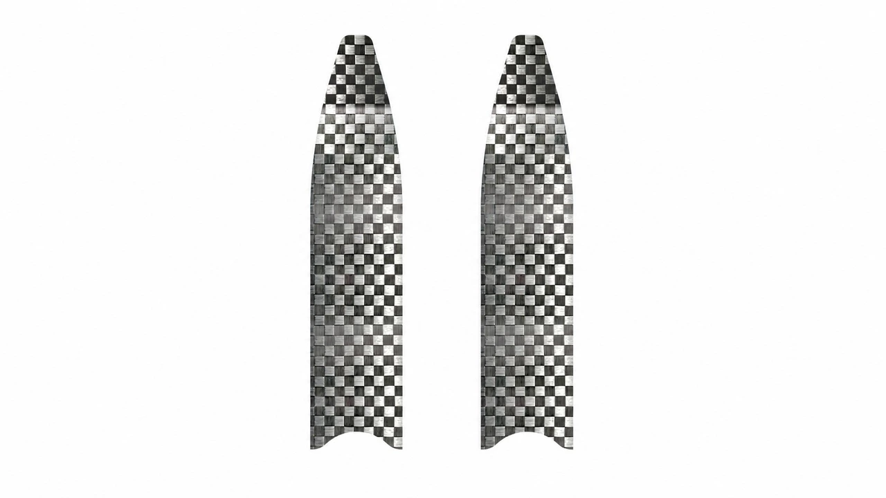 How to Select Between Carbon Fiber and Fiberglass Fins